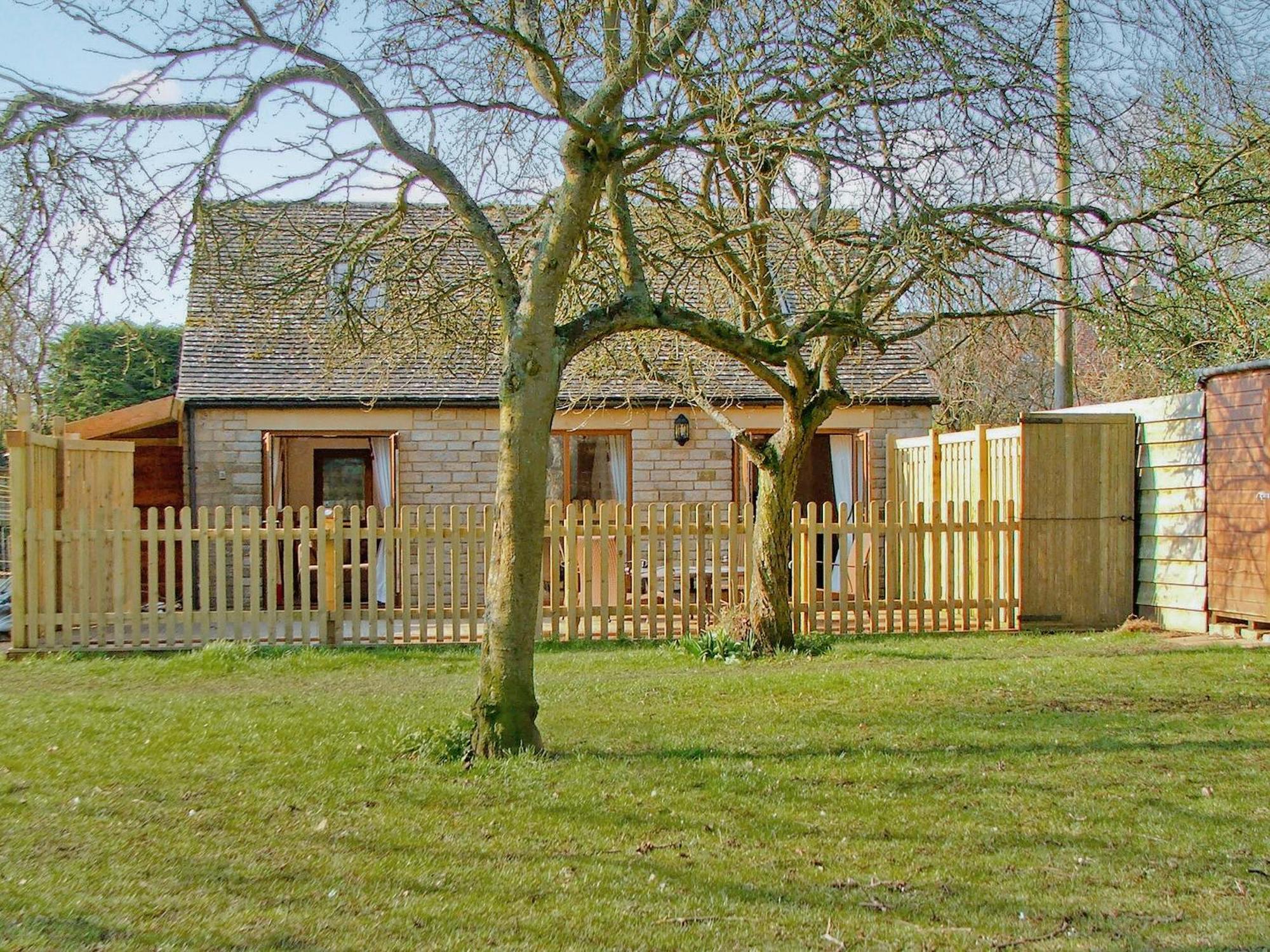 Dove Cottage Ampney Crucis Bagian luar foto